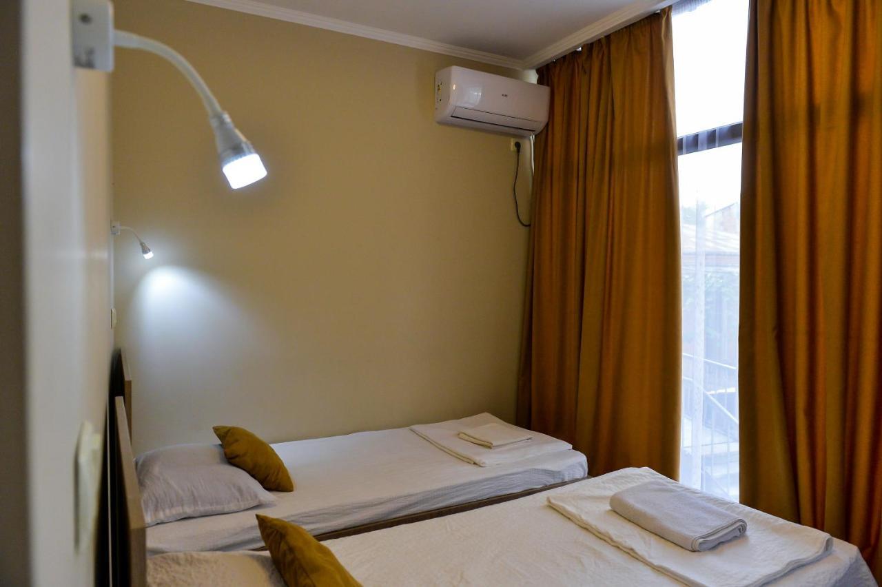 Ok. Bed & Breakfast คูทายสิ ภายนอก รูปภาพ